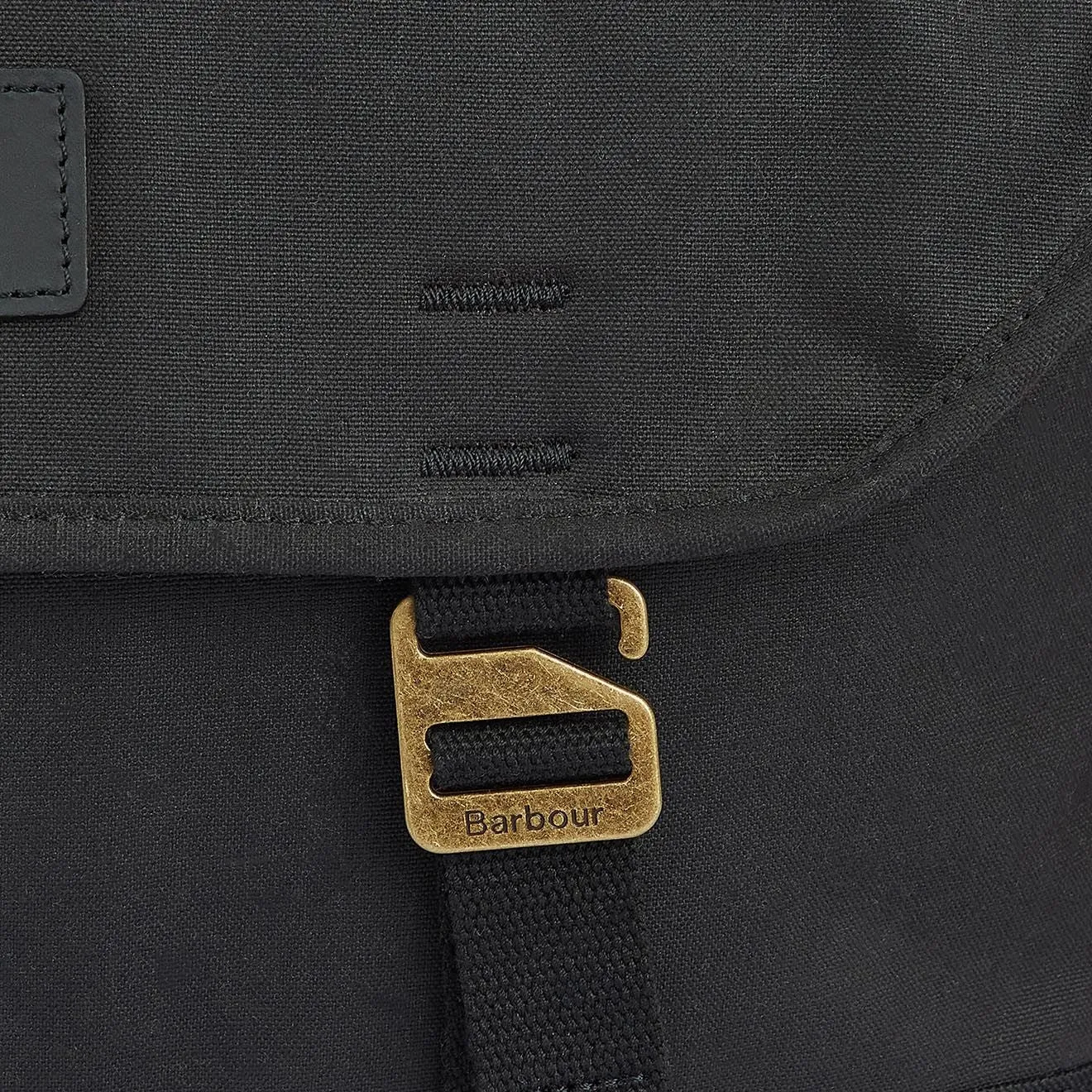 Barbour Essential Wax Messenger Bag Classic Black