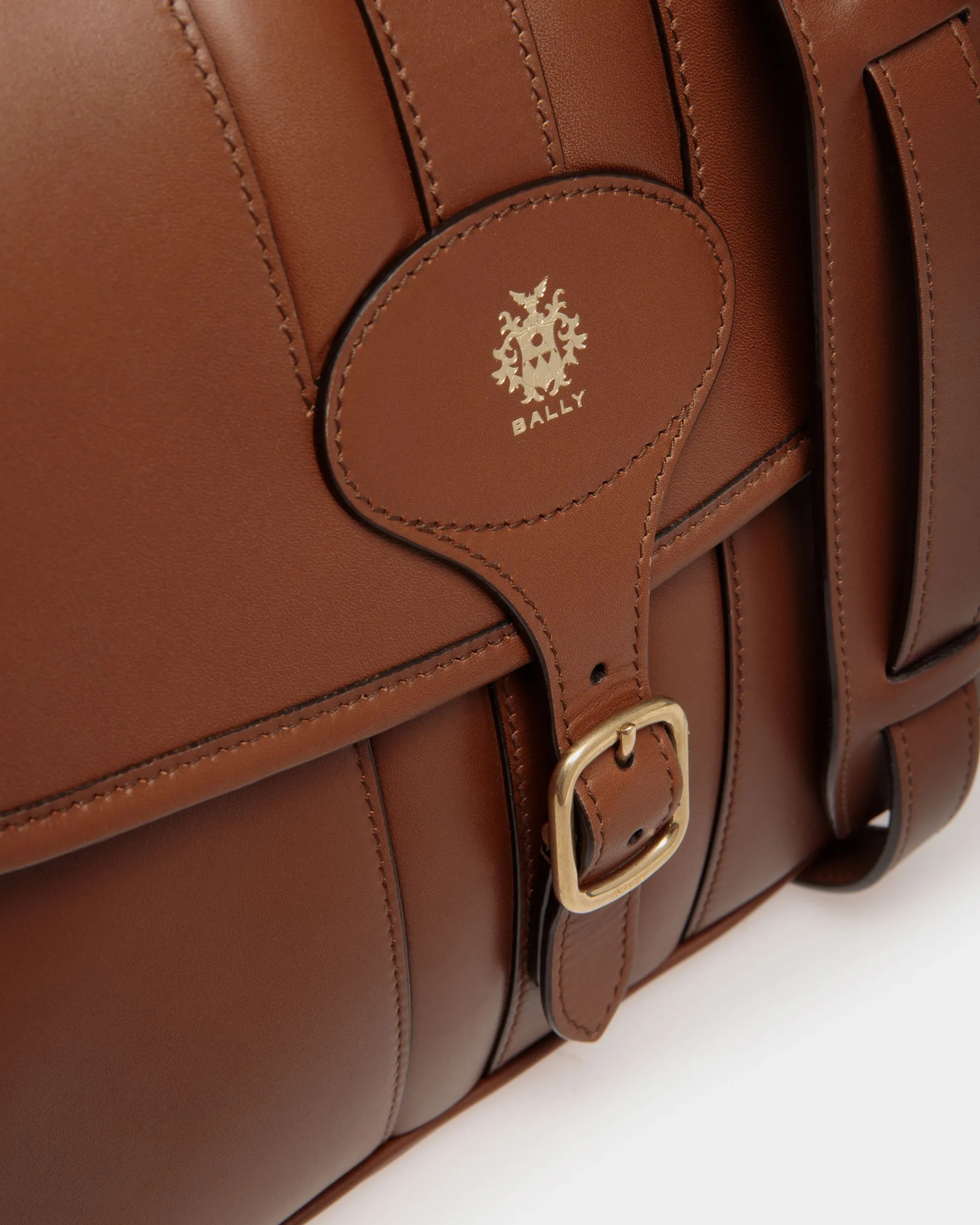 Beckett Crossbody Bag in Brown Leather 