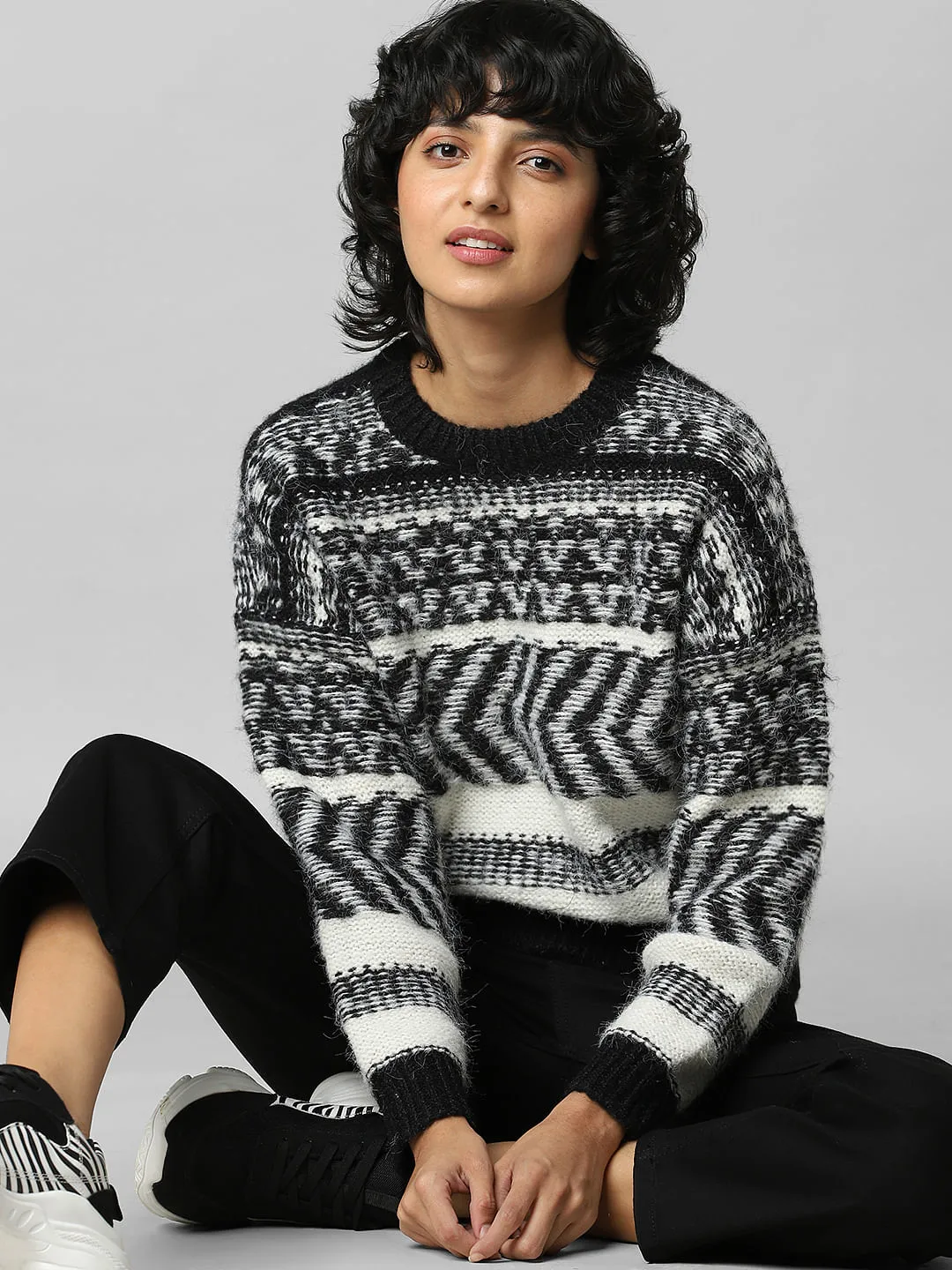 Black Jacquard Printed Pullover