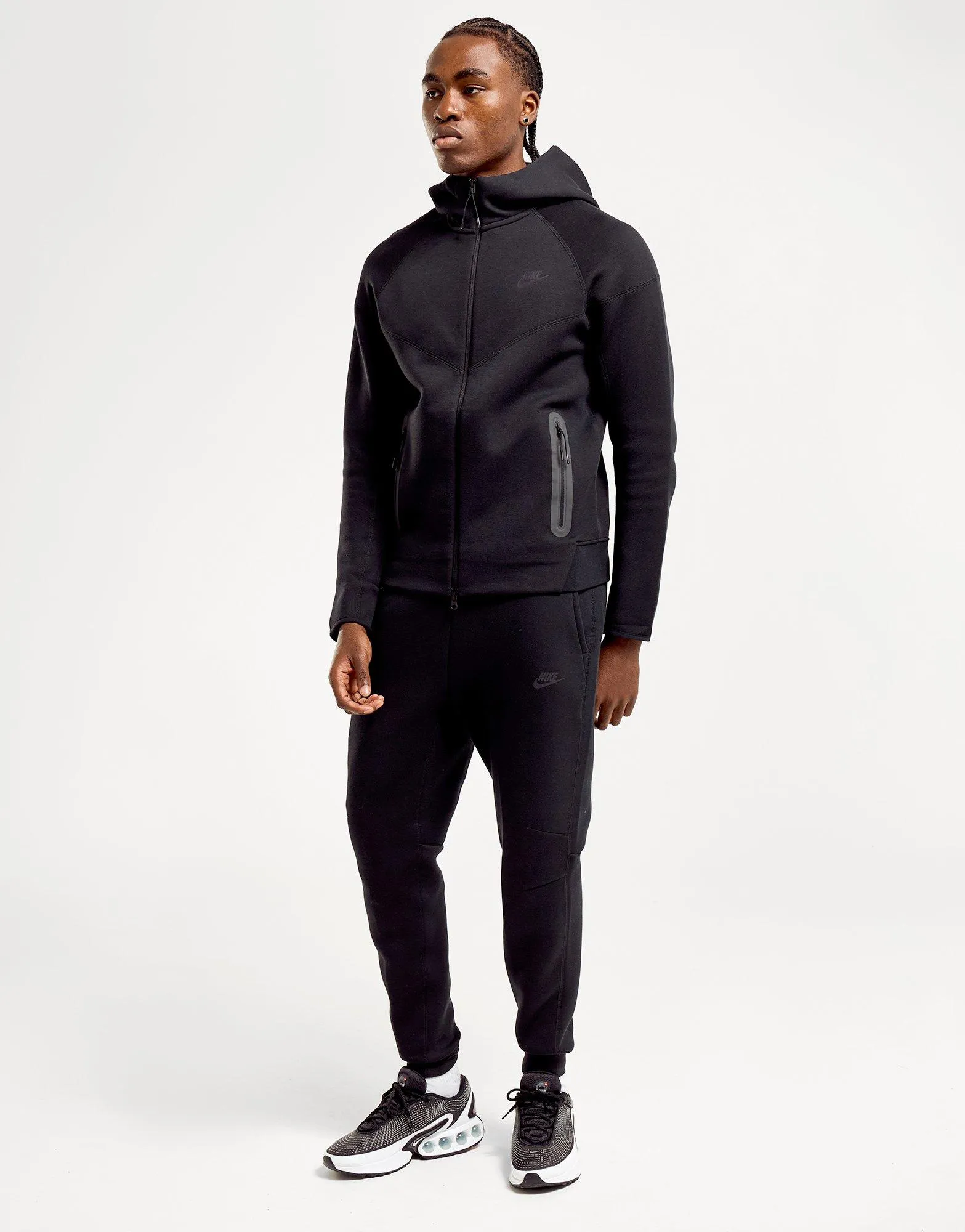 Black Nike Tech Fleece Joggers - JD Sports 