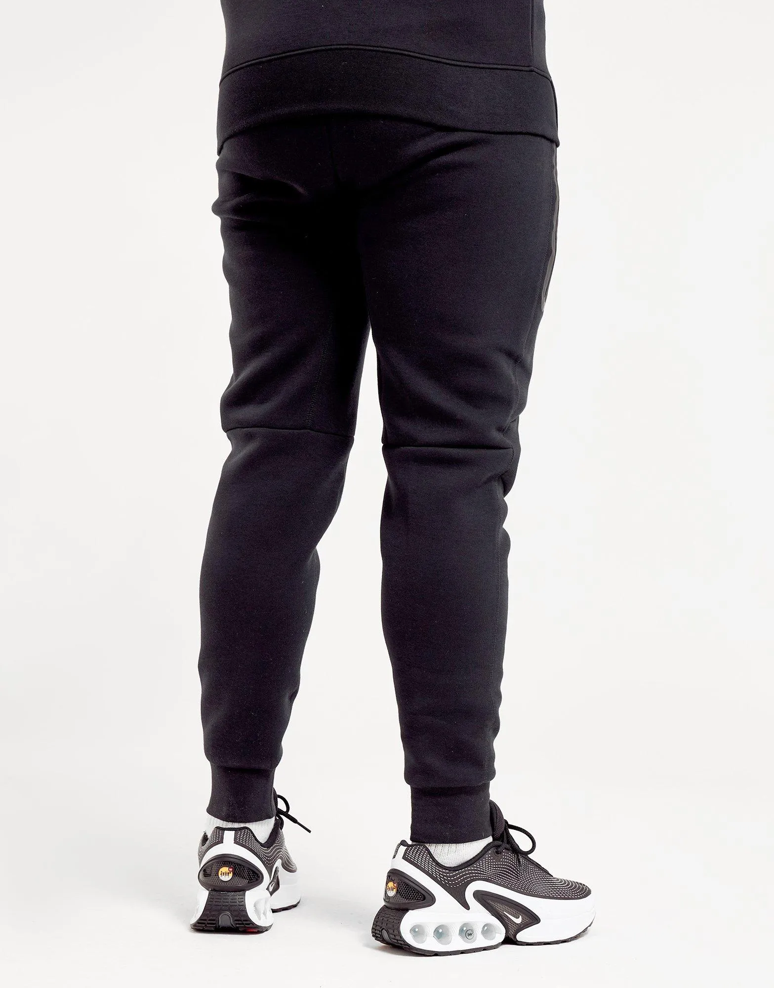 Black Nike Tech Fleece Joggers - JD Sports 