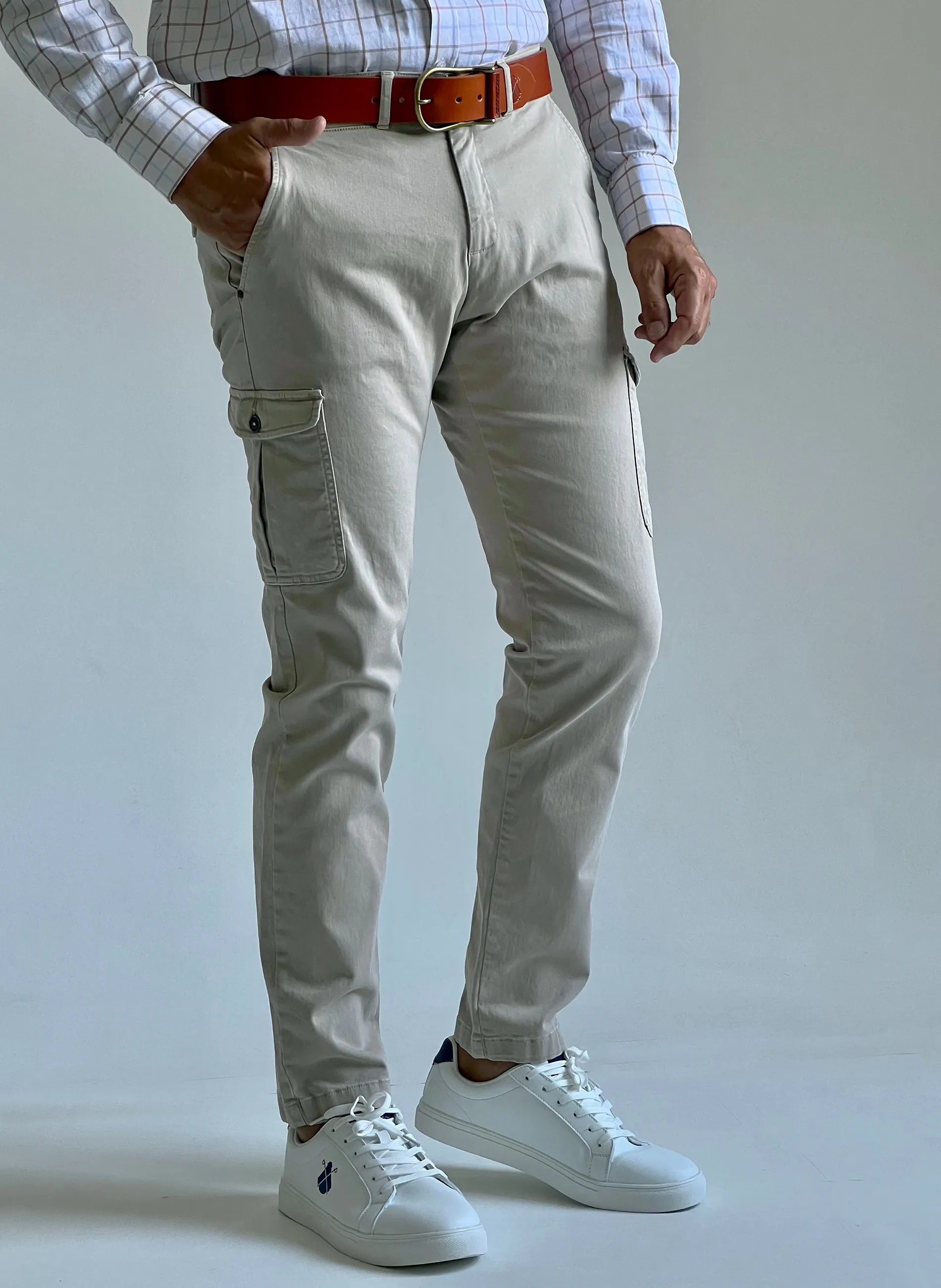 Pantalón Cargo Beige Hombre