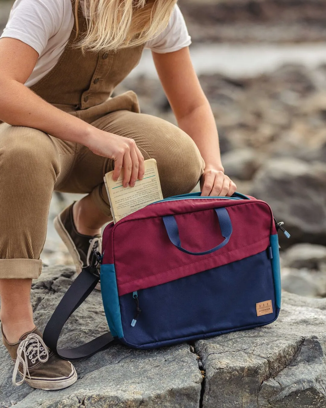 Recycled Messenger Bag - Navy/Burgundy