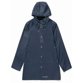 Stutterheim Stockholm Lightweight Raincoat Unisex Navy | Buy Stutterheim Stockholm Lightweight Raincoat Unisex Navy here | Outno