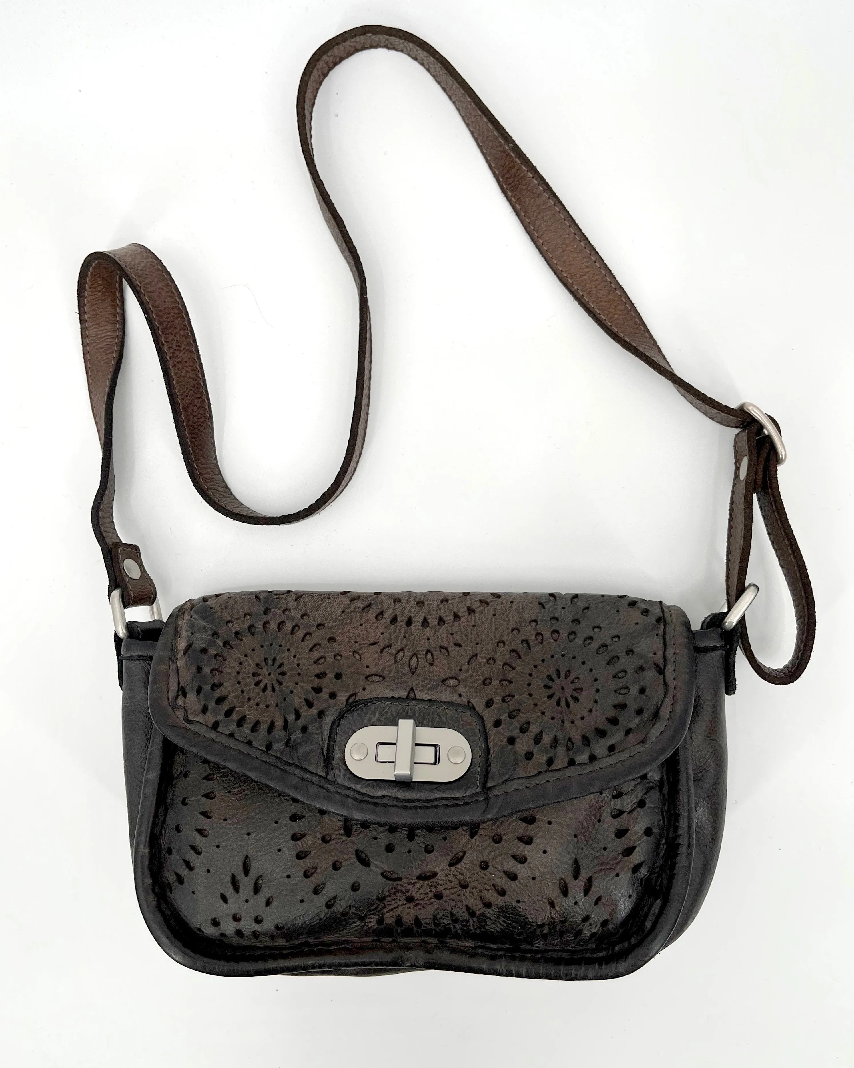 Vive la Difference Flapping Pop Crossbody Bag