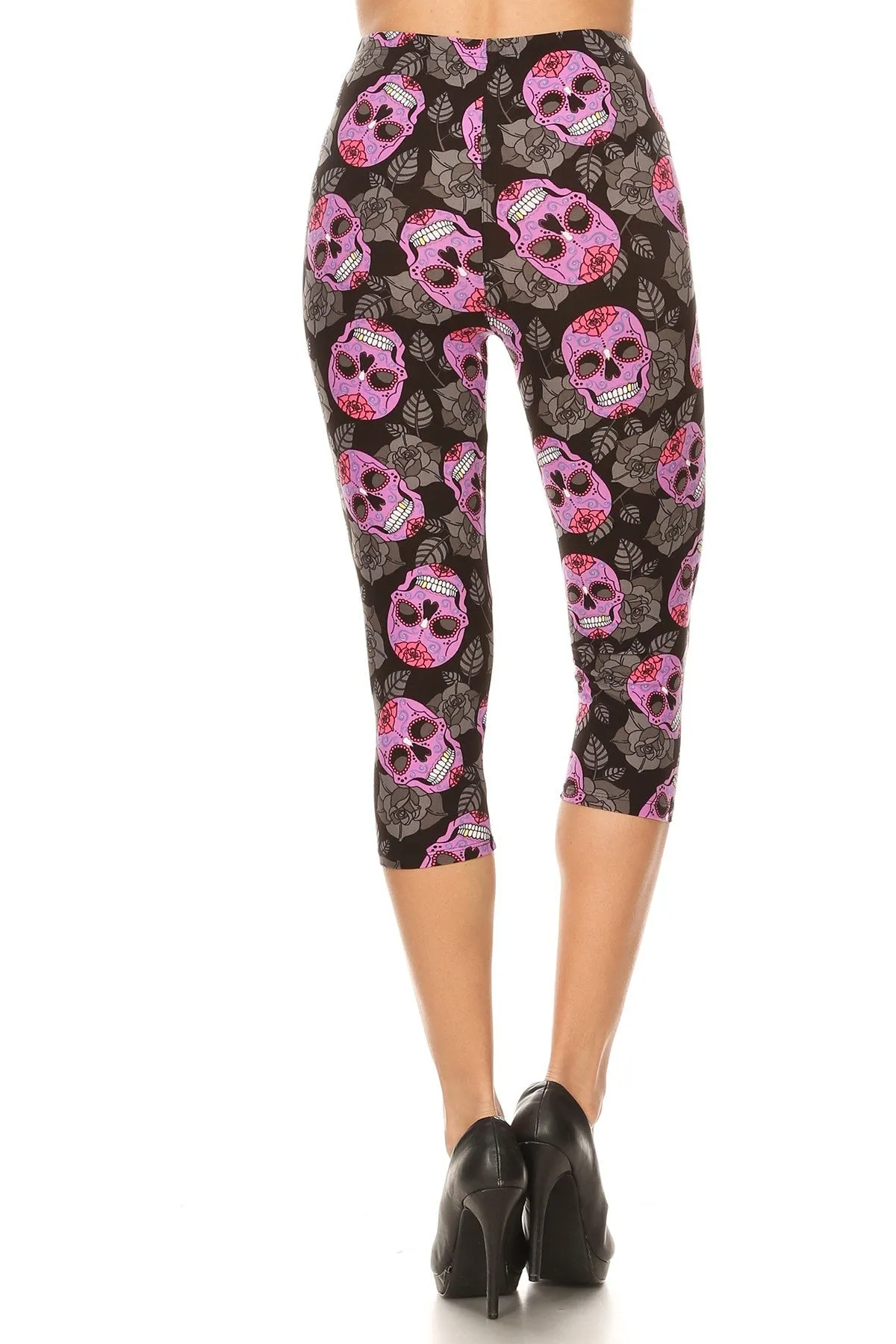 Women's Plus Purple Sugar Skull Floral Printed Cropped Capri Leggings