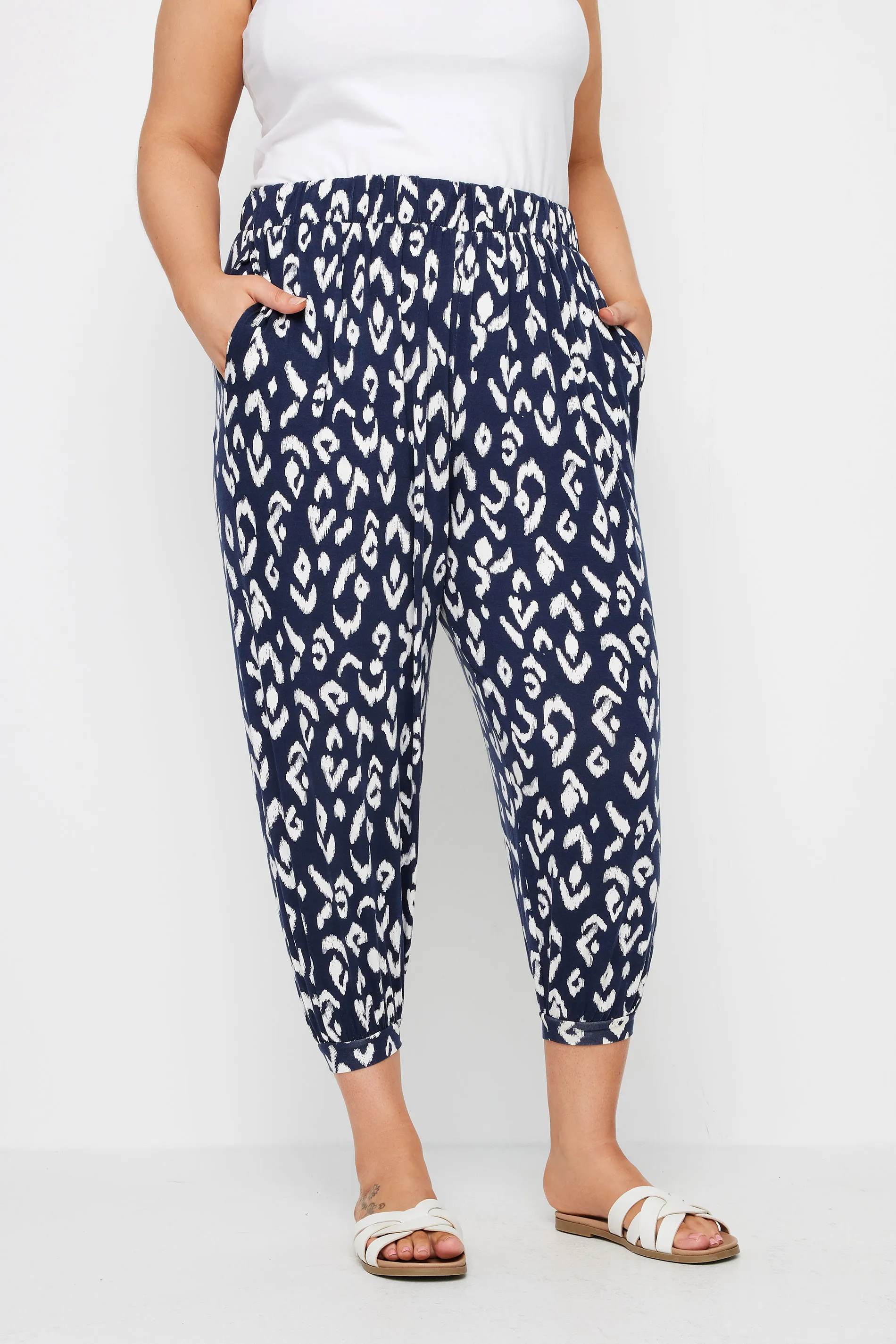 YOURS Curve Blue Aztec Print Cropped Harem Joggers